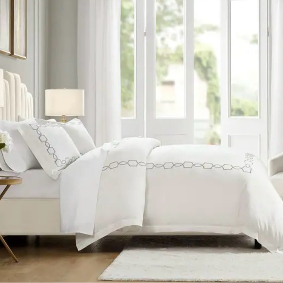 Croscill Home Villa 3 Piece Duvet Set Queen/Full Steel Gray - Picture 4 of 13